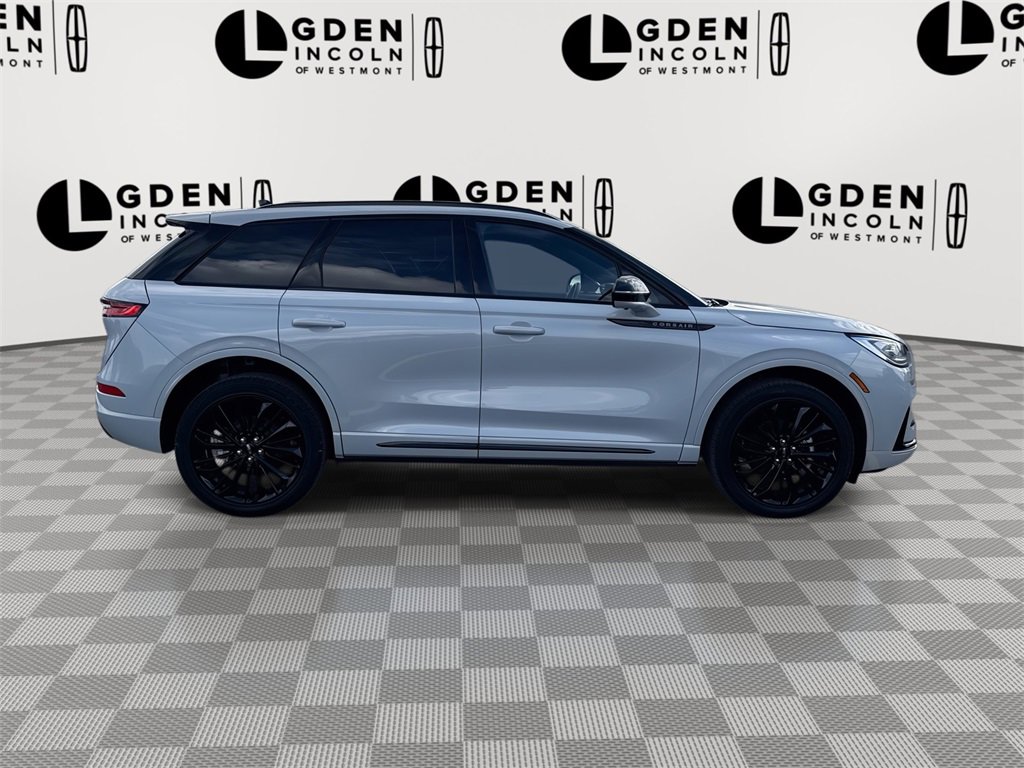 Certified 2025 Lincoln Corsair Reserve w/ Equipment Group 202A image 9