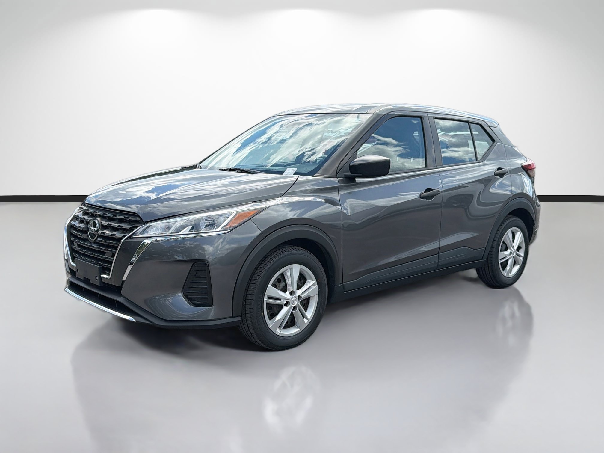 Used 2021 Nissan Kicks S FWD image 7