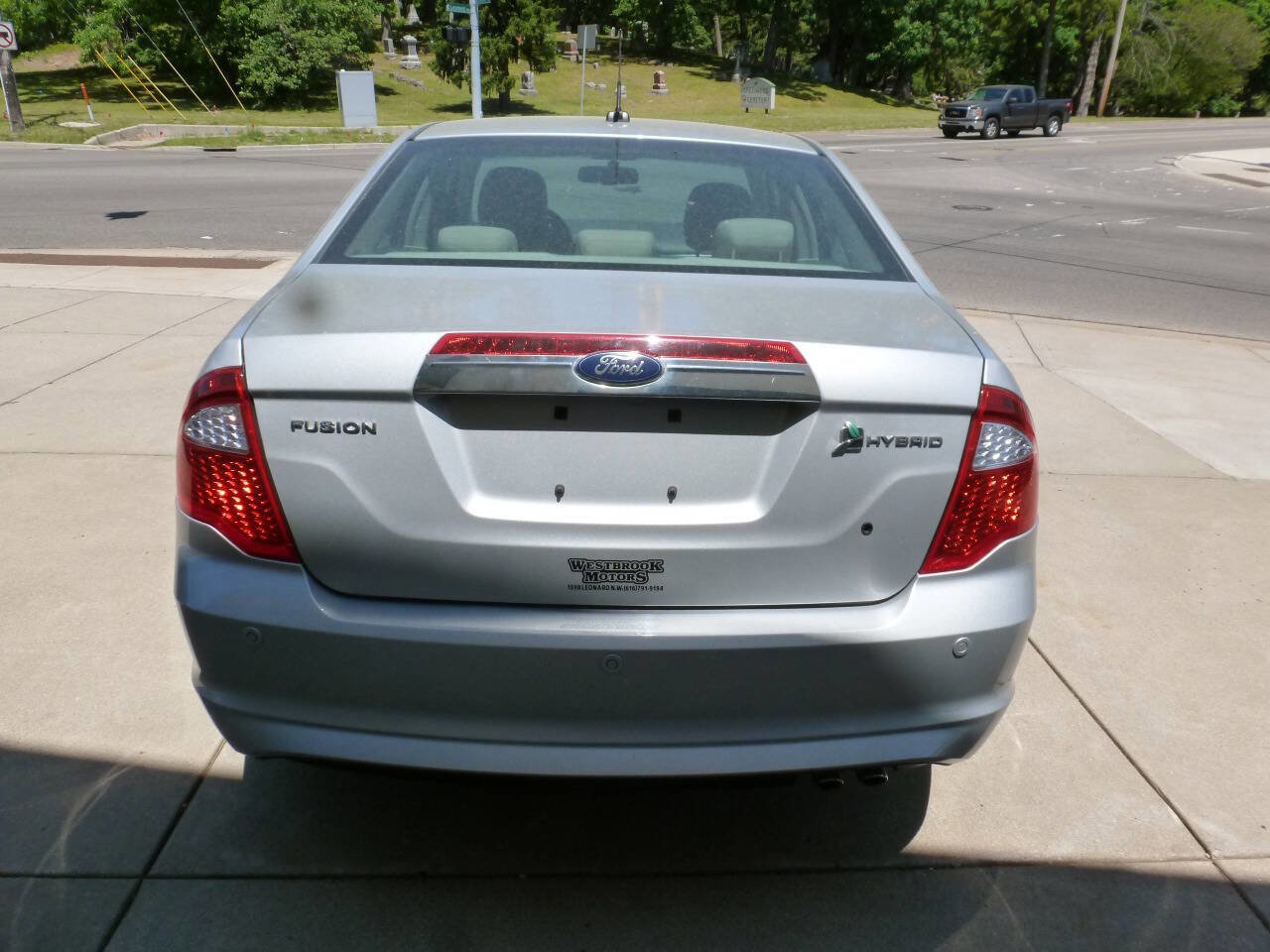 Used 2010 Ford Fusion Hybrid FWD image 8