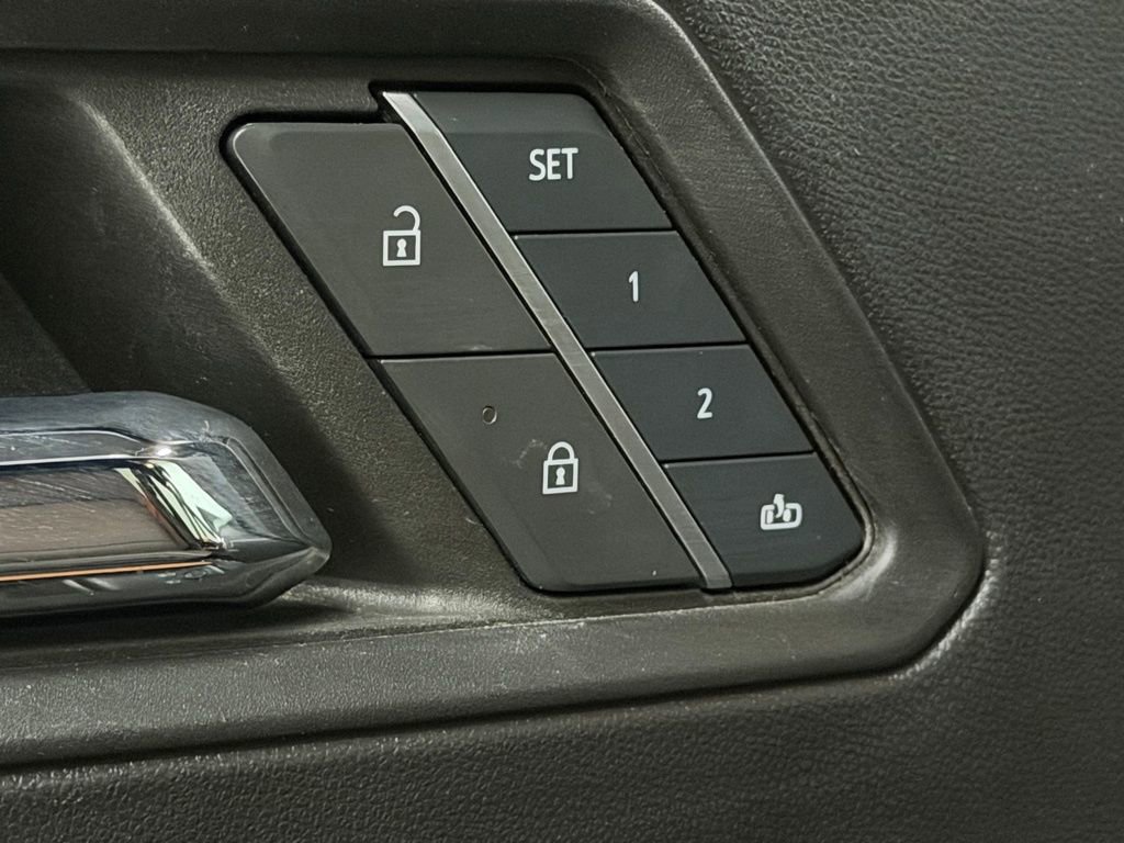 Used 2024 GMC Canyon AT4 w/ AT4 Premium Package image 28