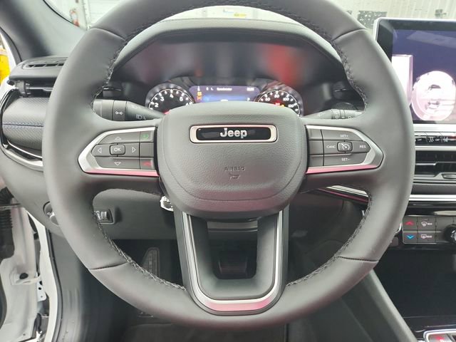 New 2026 Jeep Compass Latitude image 22