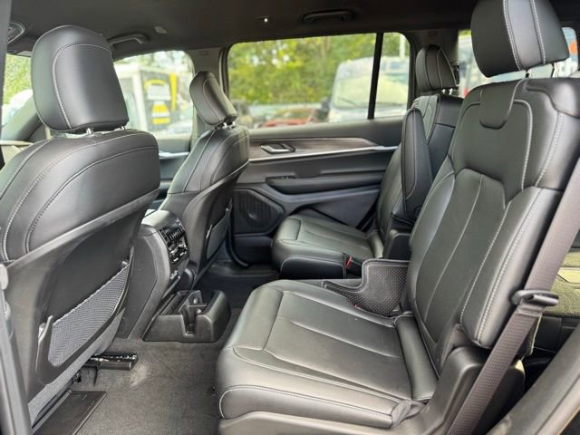 New 2025 Jeep Grand Cherokee L Limited w/ Black Appearance Package image 22