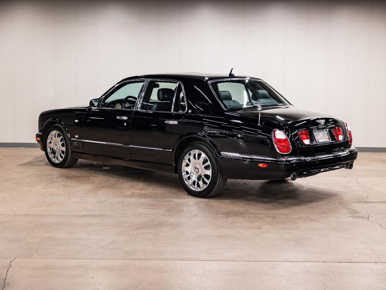 Used 2005 Bentley Arnage R RWD image 28