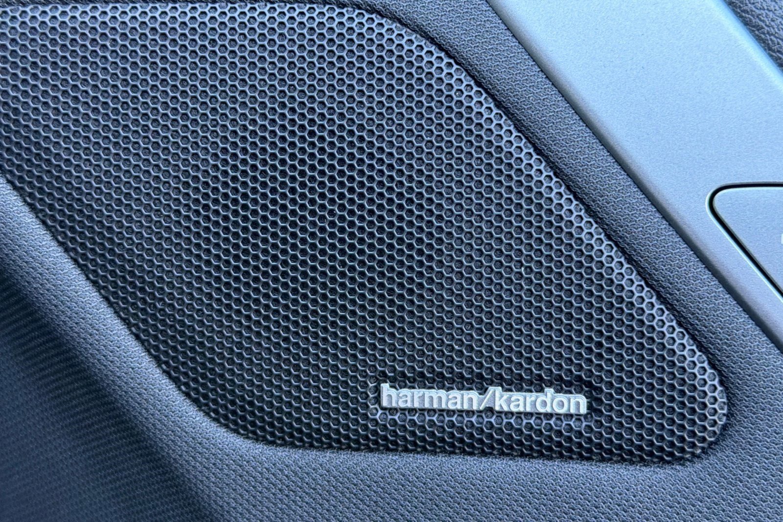 Used 2026 BMW iX xDrive60 w/ M Sport Package image 22