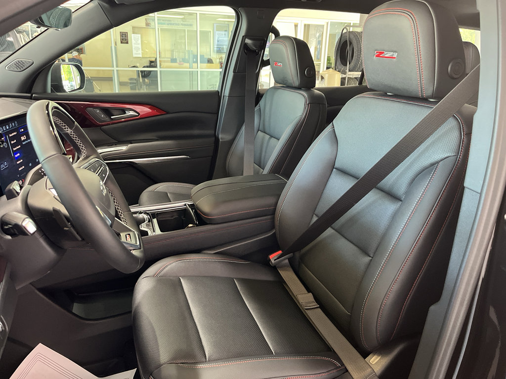 New 2026 Chevrolet Traverse Z71 w/ Enhanced Driving Package AWD/4WD image 12