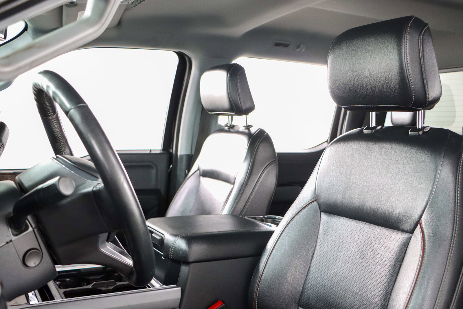 Used 2023 Ford F250 Lariat w/ Sport Appearance Package image 25