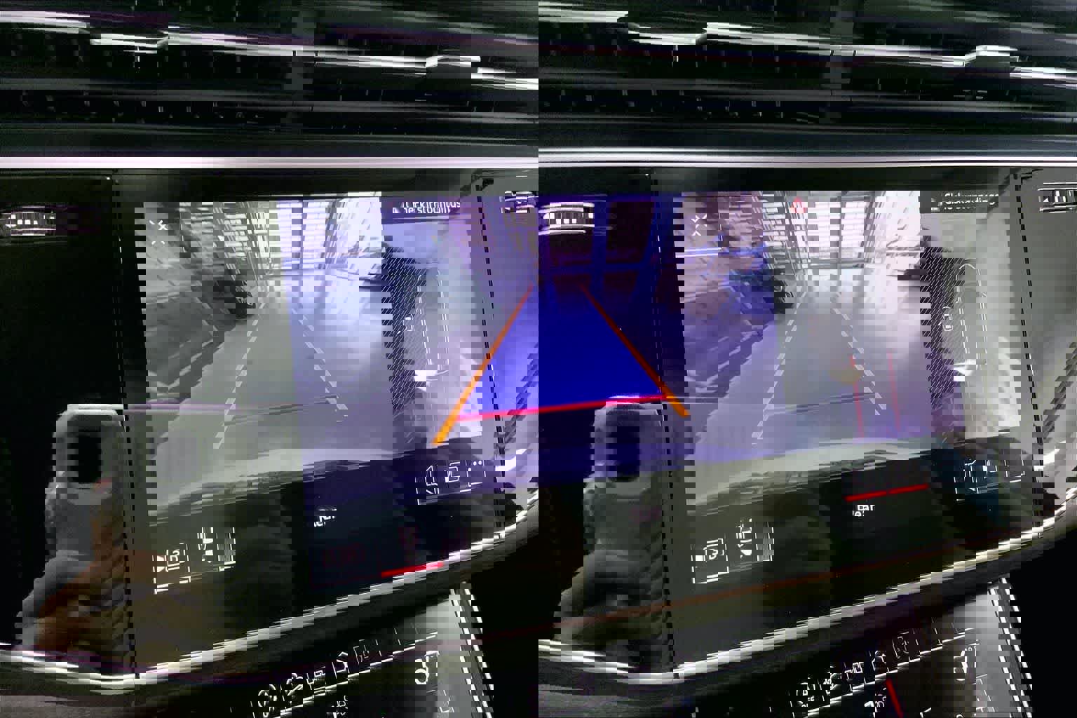 Used 2022 Audi Q7 3.0T Premium w/ Convenience Package image 23