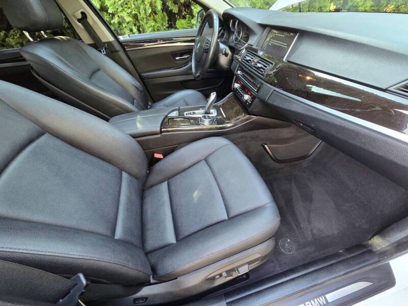 Used 2014 BMW 528i Sedan image 1