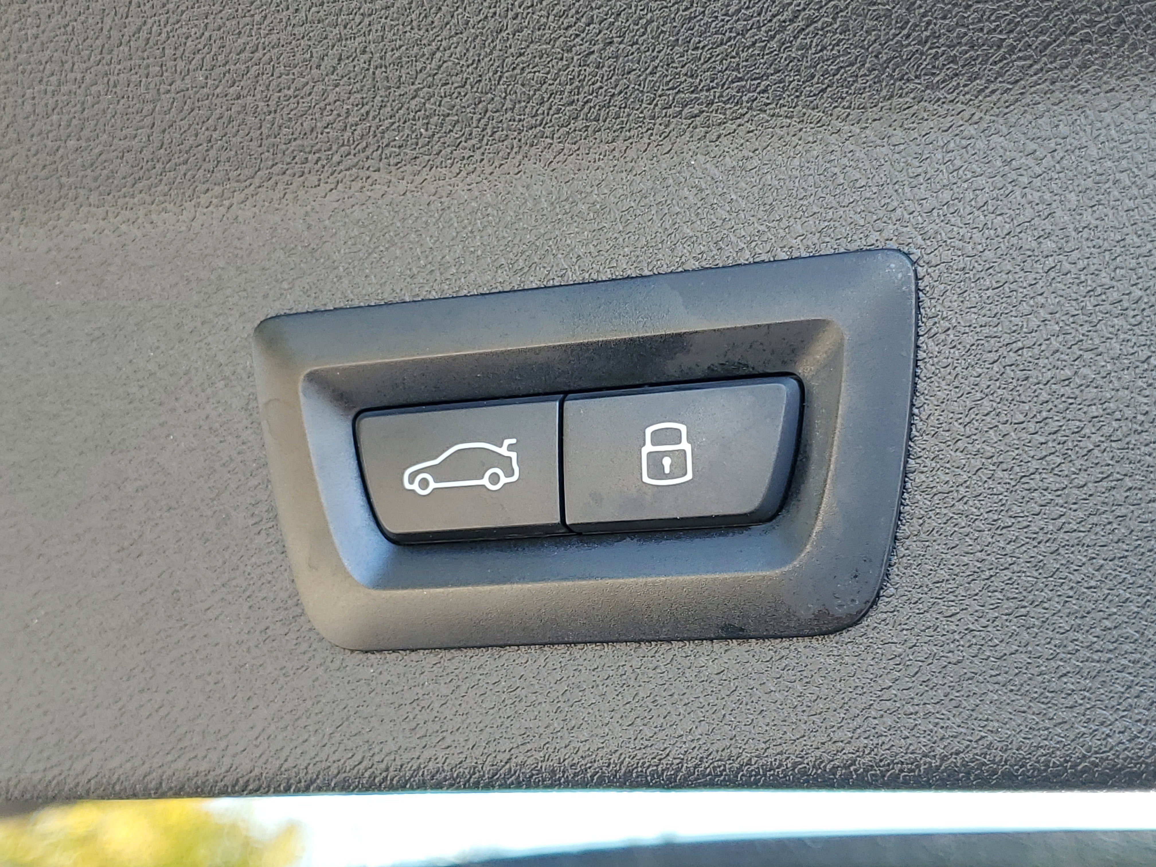 Certified 2023 BMW X3 xDrive30i w/ M Sport Package image 28