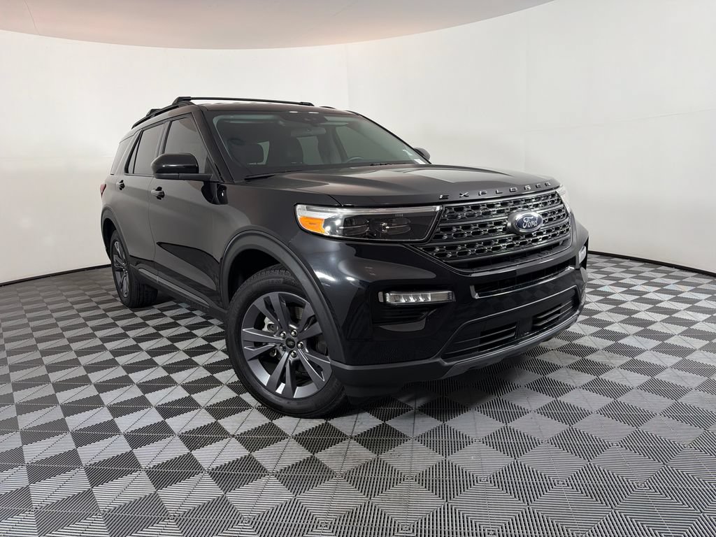 Used 2024 Ford Explorer XLT w/ Equipment Group 202A