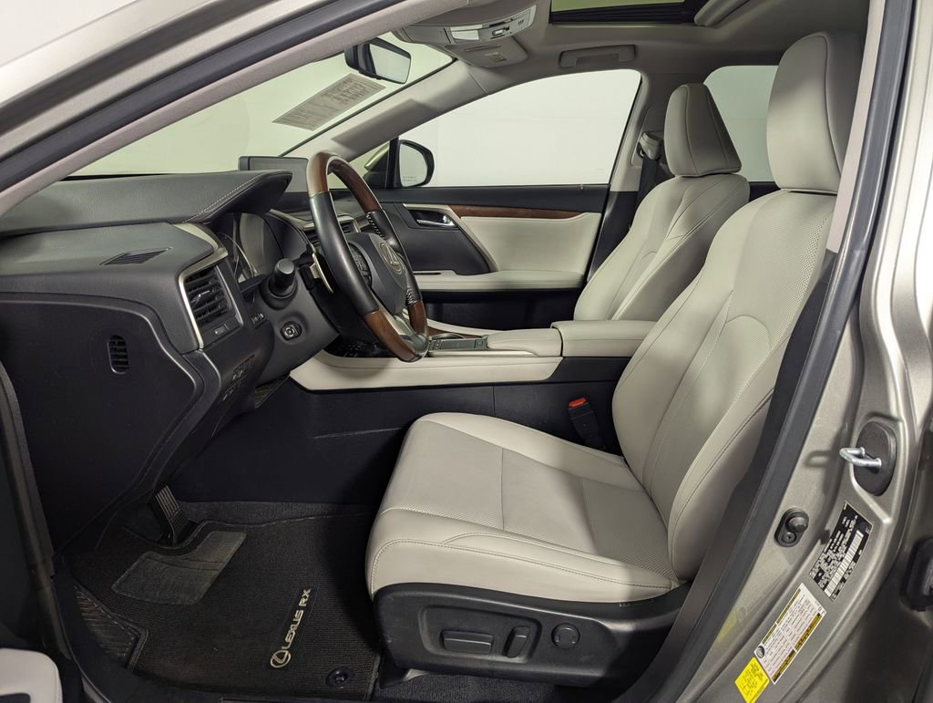 Used 2021 Lexus RX 350L FWD w/ Premium Package image 4