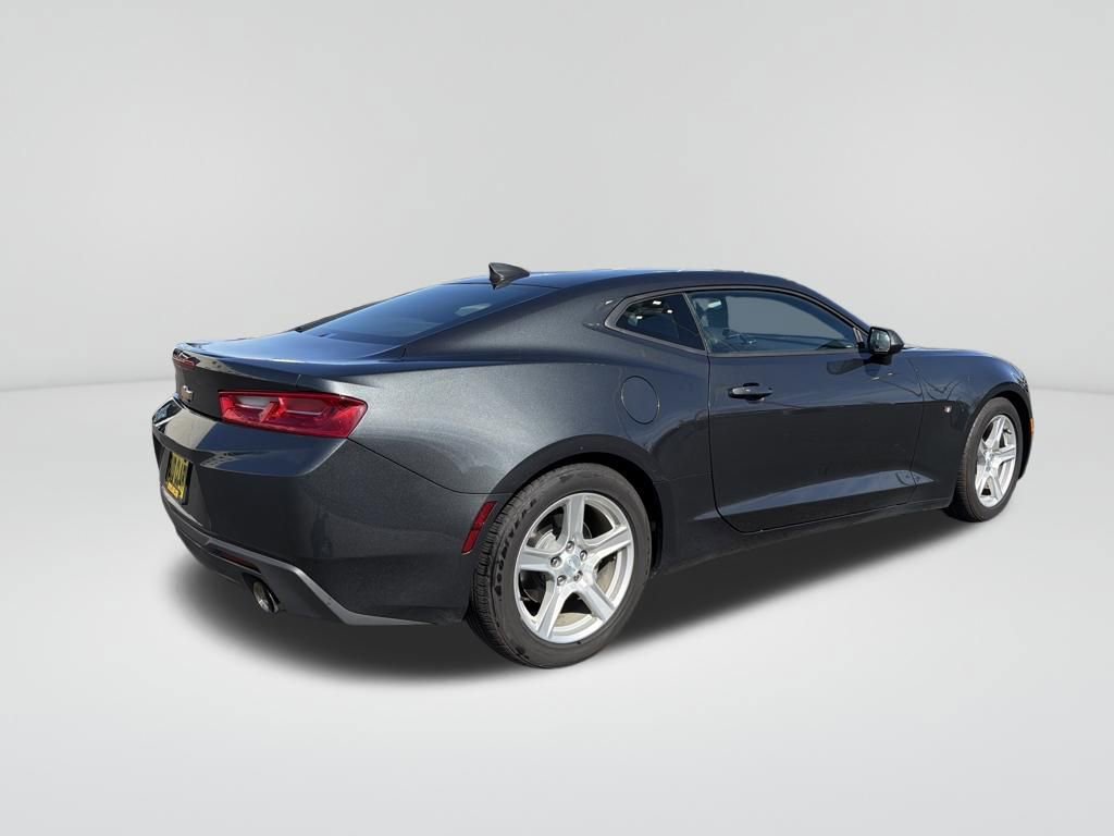 Used 2018 Chevrolet Camaro LT image 6