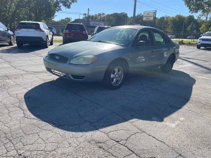 Used 2005 Ford Taurus SE