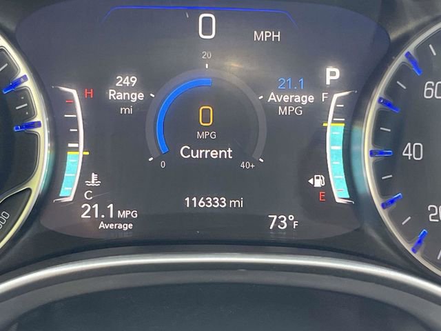 Used 2021 Chrysler Pacifica Touring-L FWD image 24