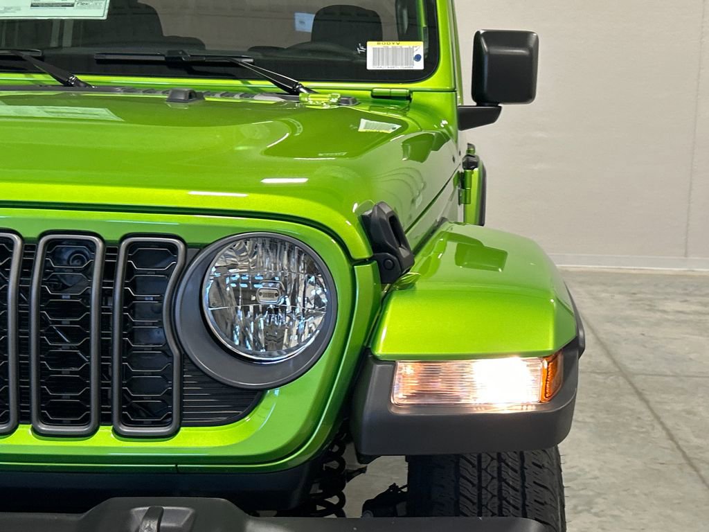 New 2026 Jeep Gladiator Sport image 10