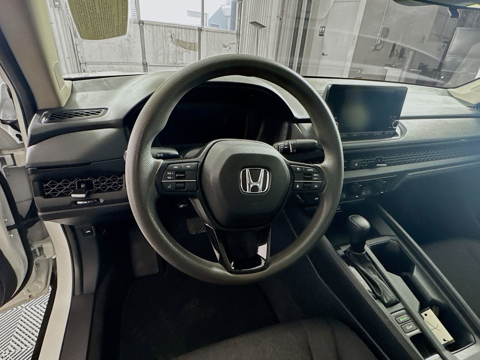 Used 2023 Honda Accord EX image 8