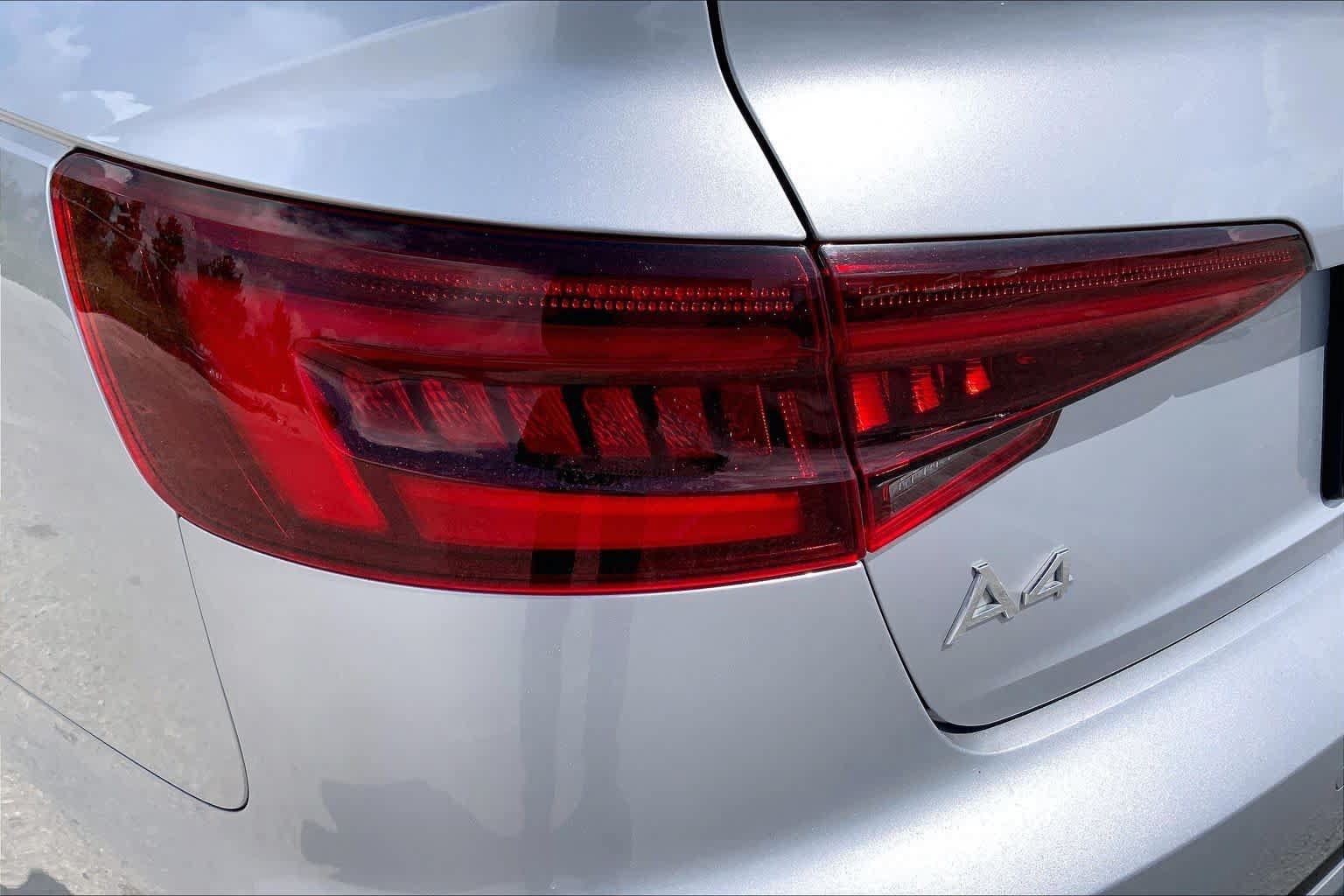 Used 2019 Audi A4 2.0T Premium FWD image 28