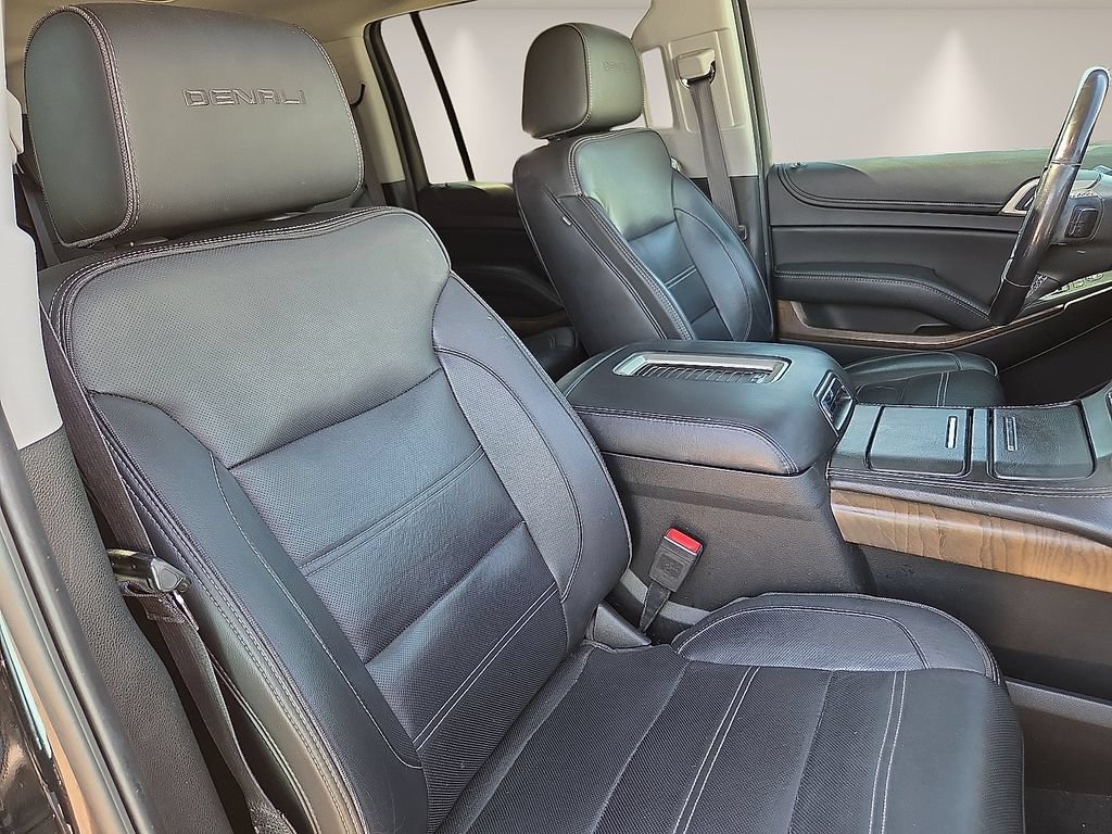 Used 2018 GMC Yukon XL Denali w/ Denali Ultimate Package AWD/4WD image 8