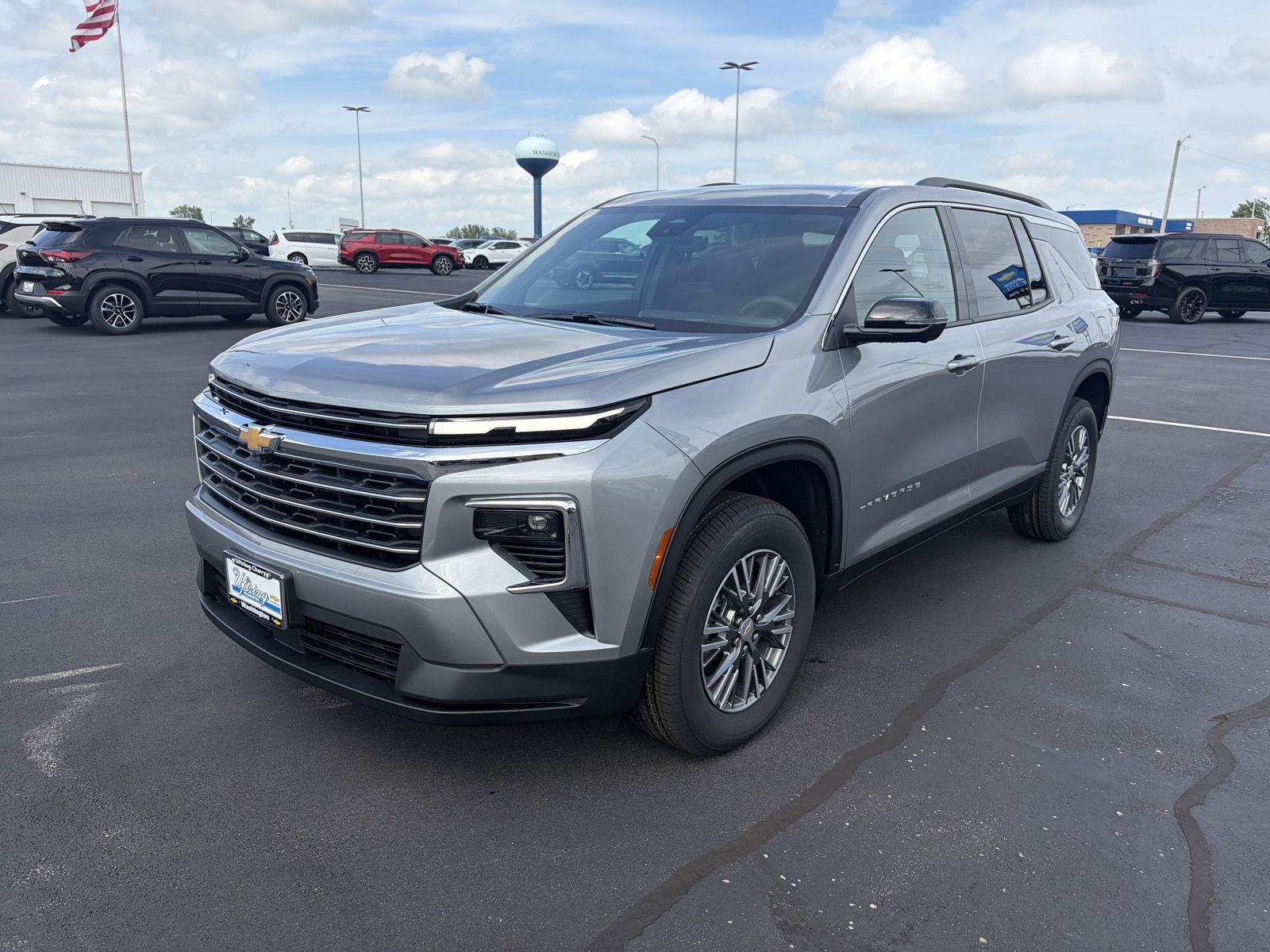 New 2026 Chevrolet Traverse LT w/ Driver Confidence Package AWD/4WD image 9