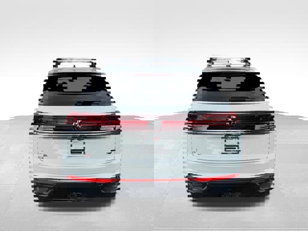 Used 2024 Volkswagen Atlas Cross Sport SE image 5