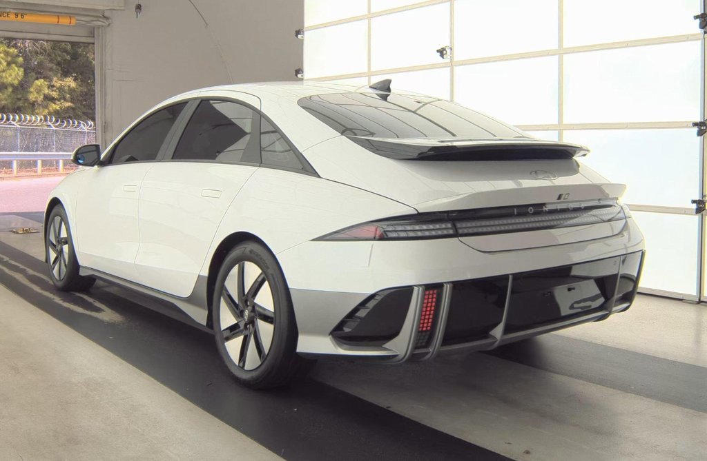 Used 2024 Hyundai Ioniq 6 SE image 8