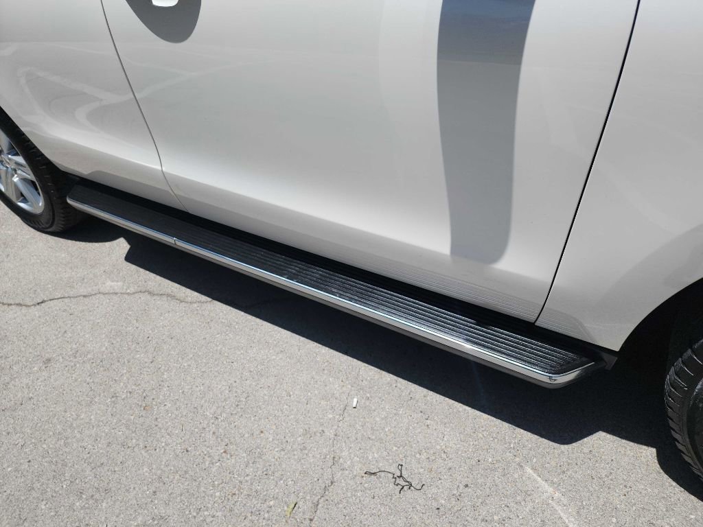 Used 2019 Ford Expedition XLT w/ Equipment Group 202A image 12