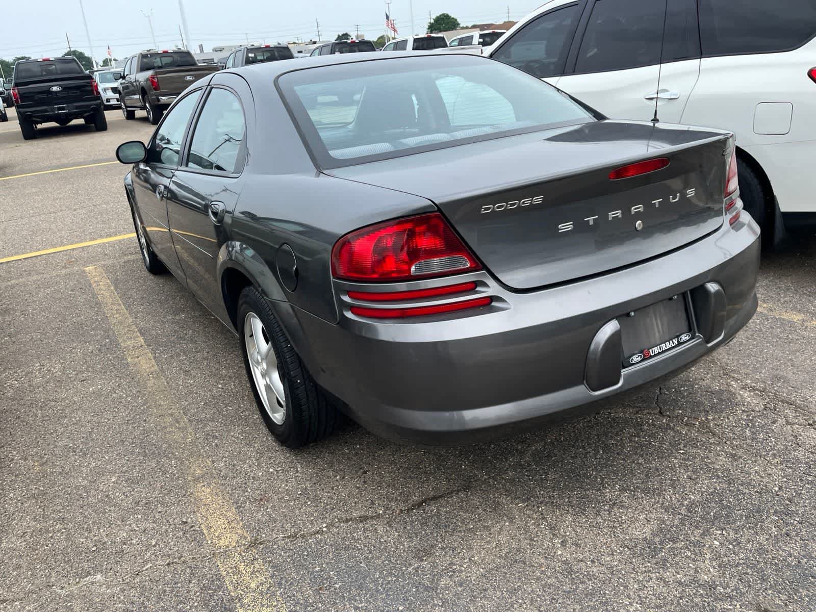 Used 2004 Dodge Stratus SXT FWD image 10