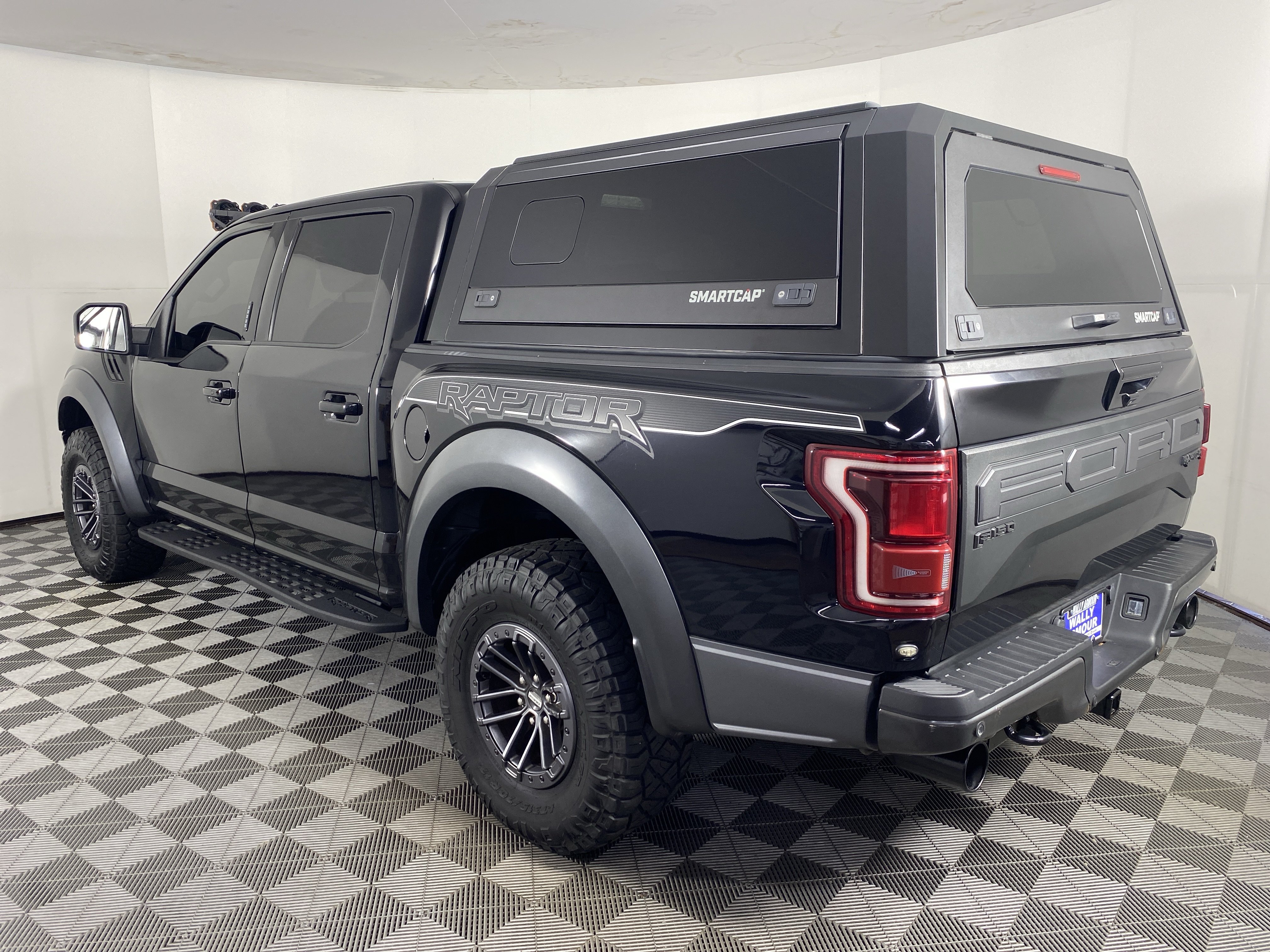 Used 2019 Ford F150 Raptor w/ Equipment Group 802A Luxury AWD/4WD image 10