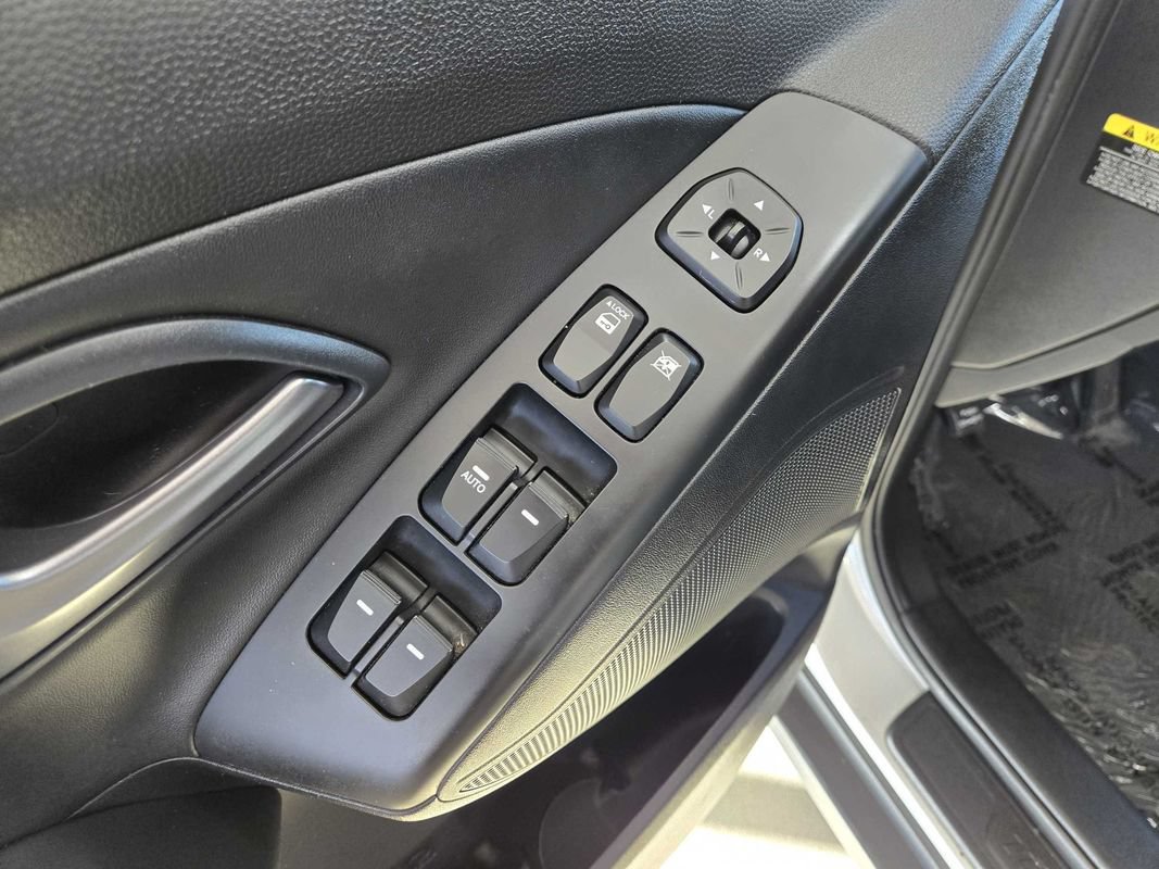 Used 2015 Hyundai Tucson SE AWD/4WD image 12