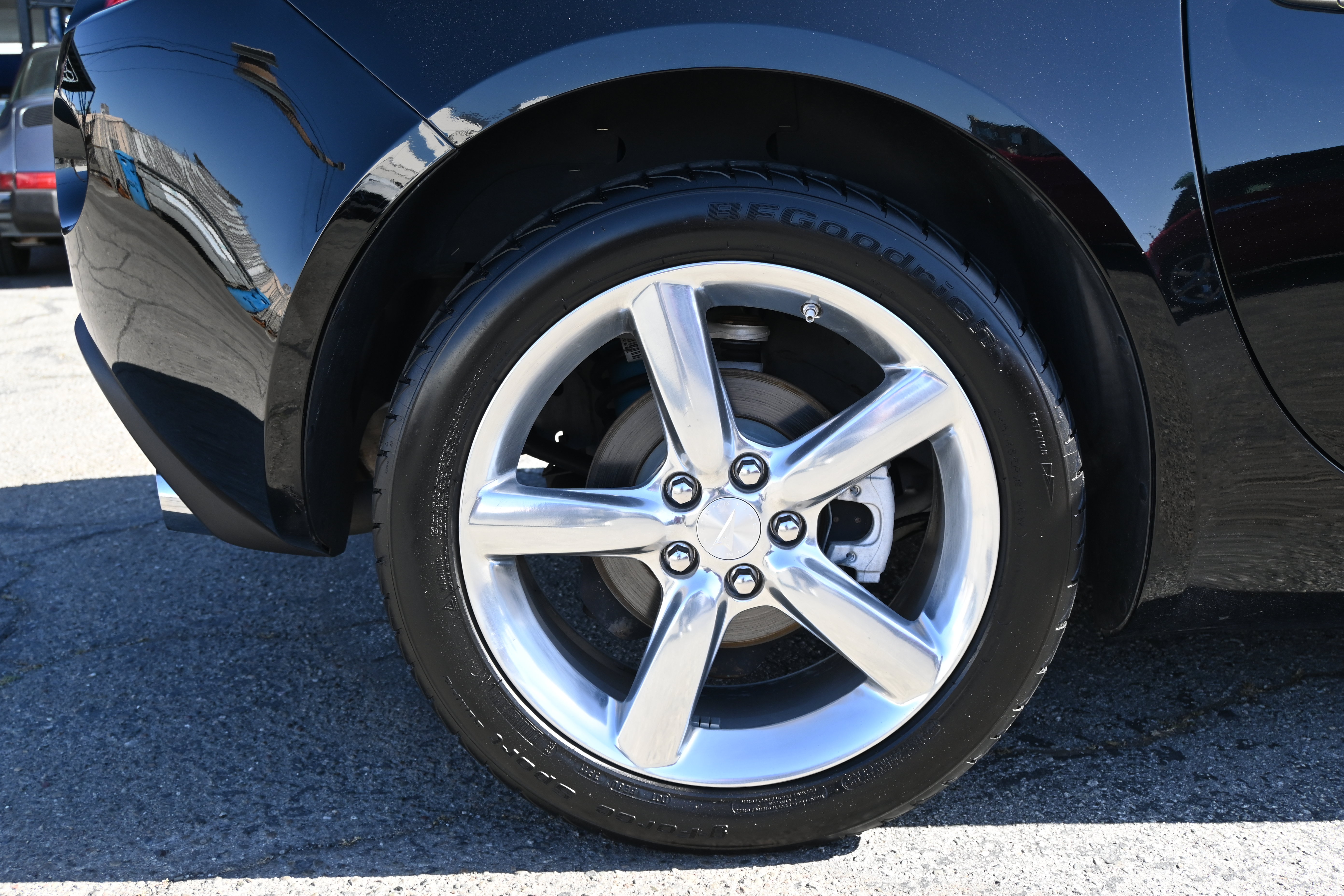 Used 2009 Pontiac Solstice GXP w/ Premium Package RWD image 12