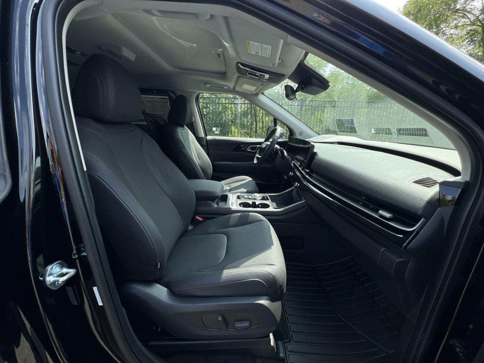 New 2027 Kia Carnival SX Prestige FWD image 33