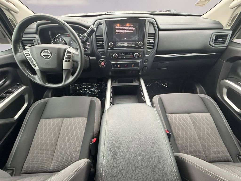 Used 2024 Nissan Titan SV w/ SV Convenience Package image 12