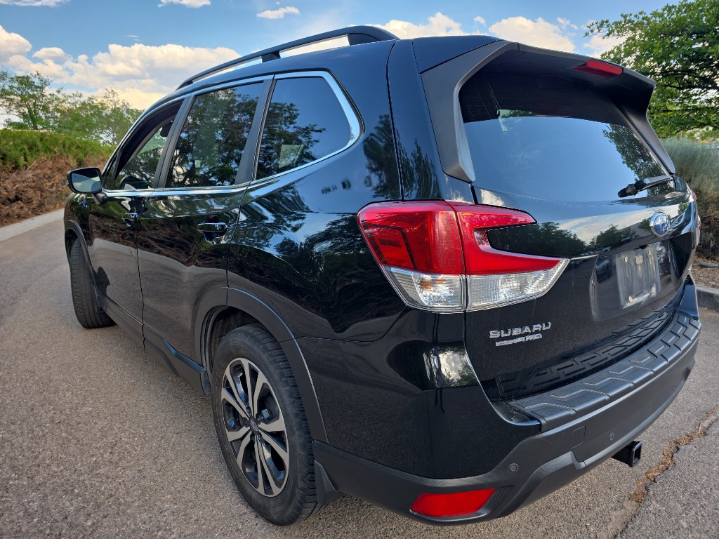 Used 2019 Subaru Forester Limited AWD/4WD image 6