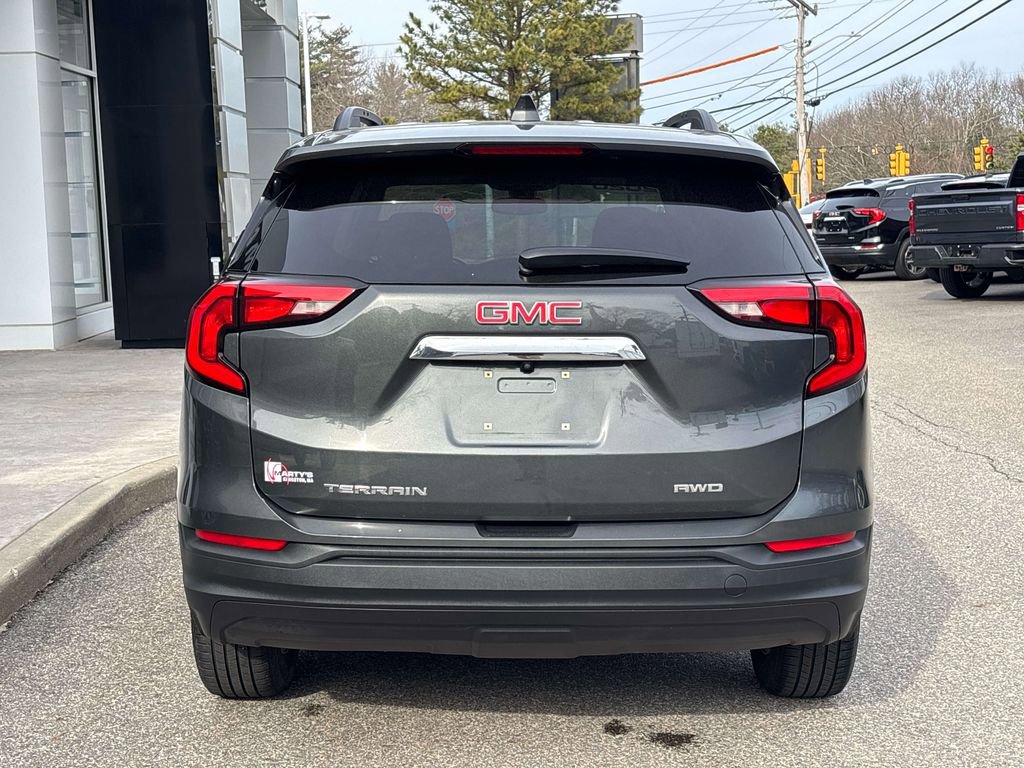 Used 2020 GMC Terrain SLE w/ Driver Convenience Package image 5