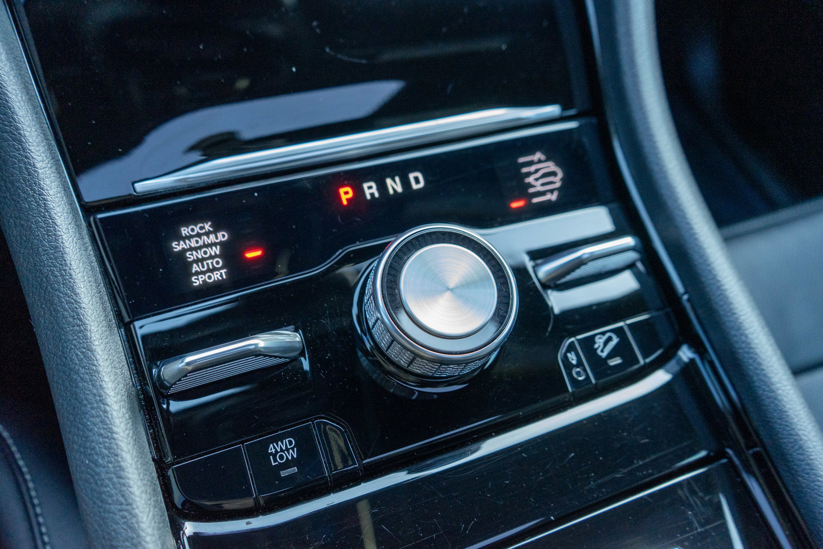 Used 2025 Jeep Grand Cherokee Overland image 22