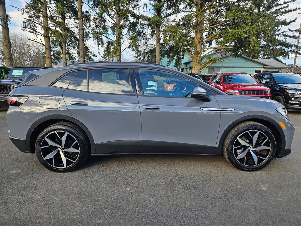 Used 2023 Volkswagen ID.4 Pro S image 8