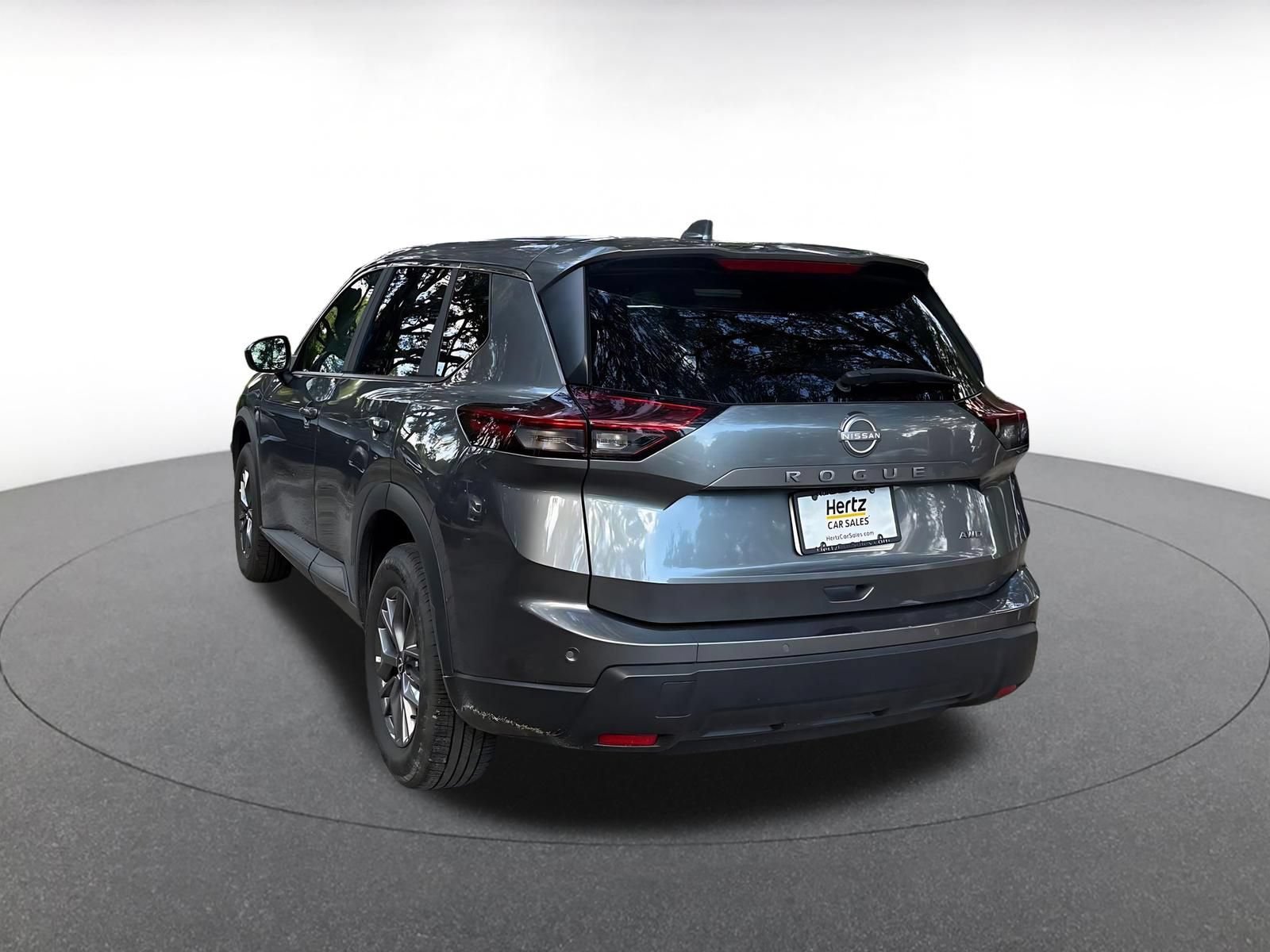 Used 2026 Nissan Rogue SV AWD/4WD image 12
