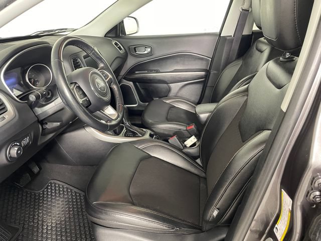 Used 2021 Jeep Compass Latitude w/ Sun and Sound Group AWD/4WD image 2
