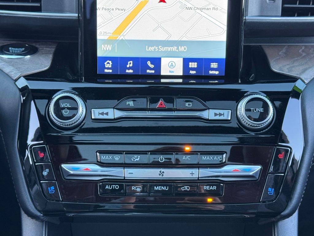 Used 2022 Ford Explorer Platinum w/ Equipment Group 601A image 23