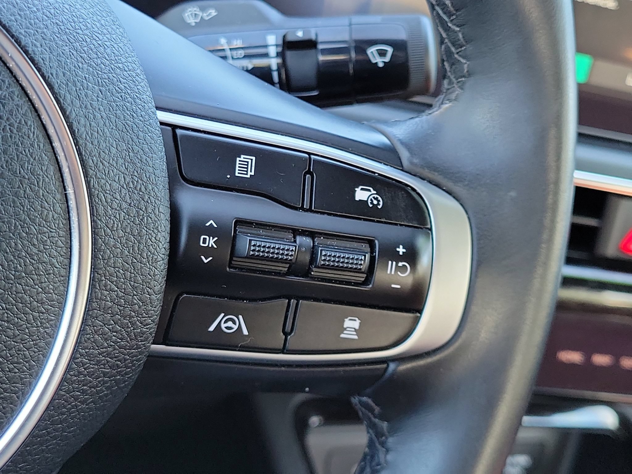 Certified 2025 Kia K5 GT-Line w/ GT-Line Premium Package FWD image 13