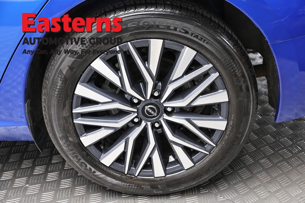 Used 2025 Nissan Altima 2.5 SV FWD image 8