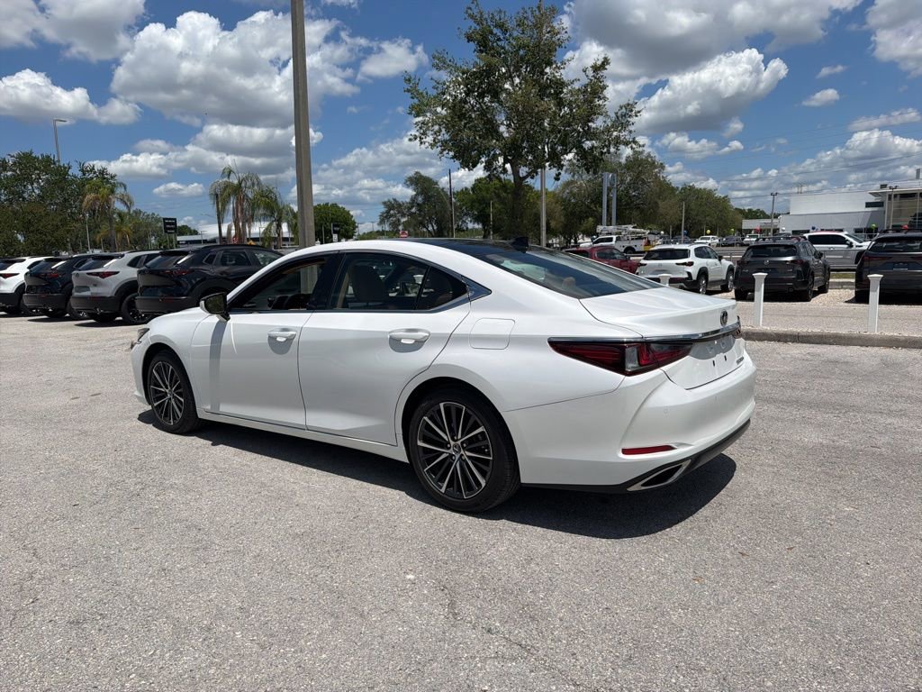Used 2024 Lexus ES 350 w/ Premium Package FWD image 7