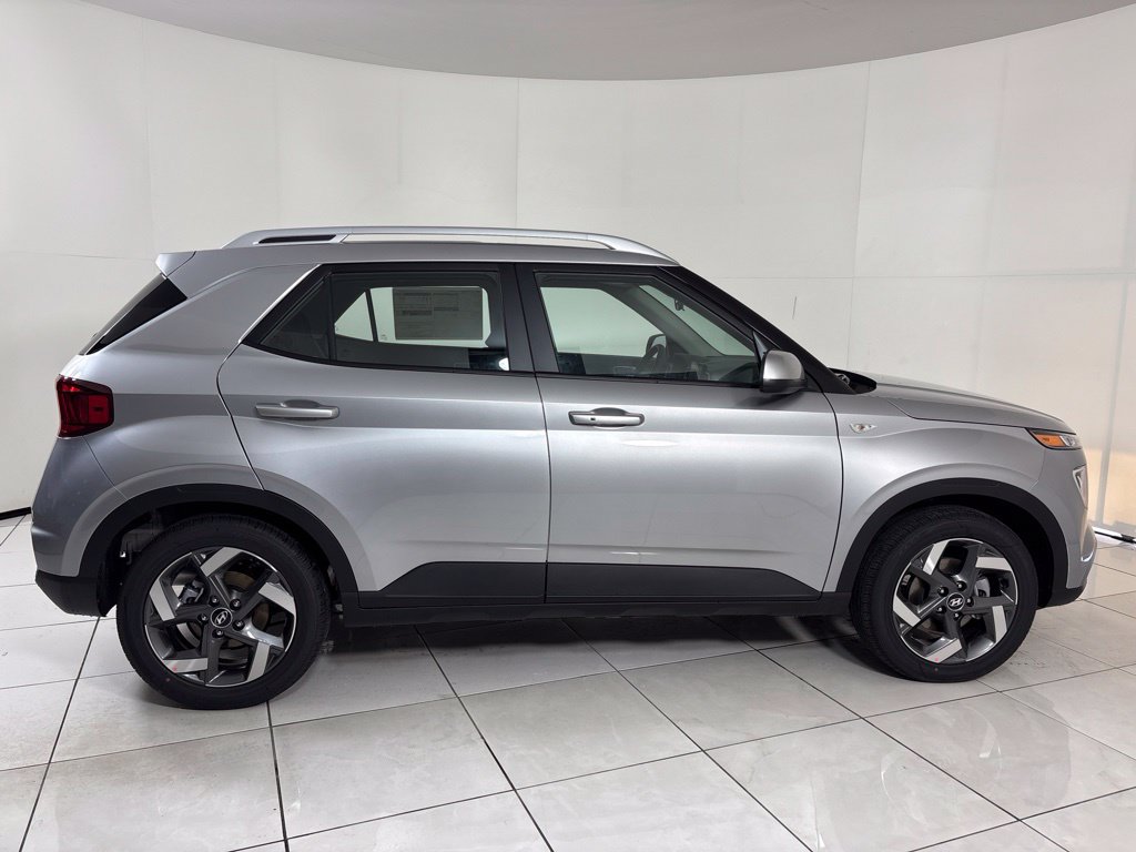 New 2026 Hyundai Venue SEL FWD image 6