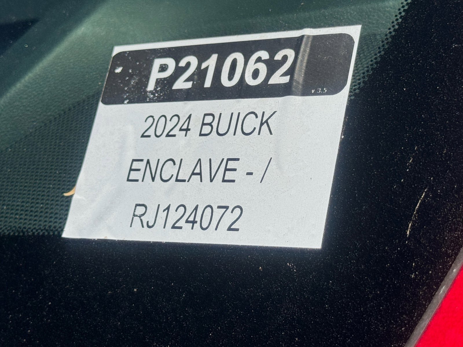 Used 2024 Buick Enclave Premium image 32