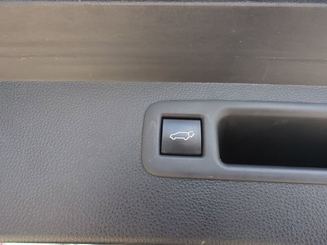 Used 2021 Toyota Highlander XLE image 37