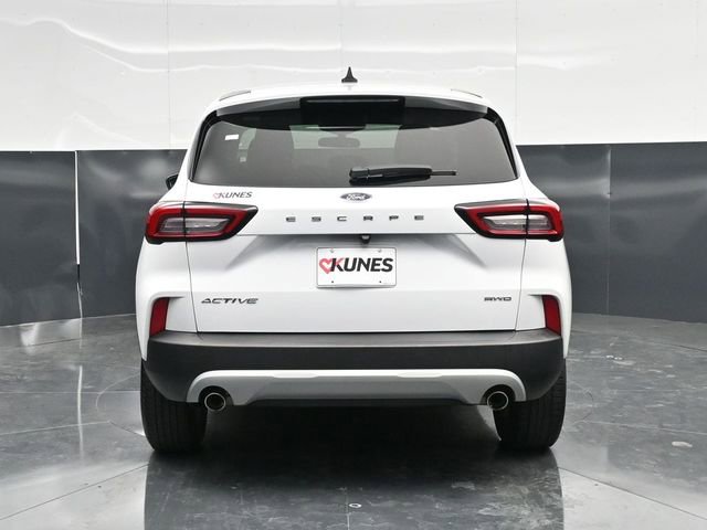 Used 2025 Ford Escape Active AWD/4WD image 11