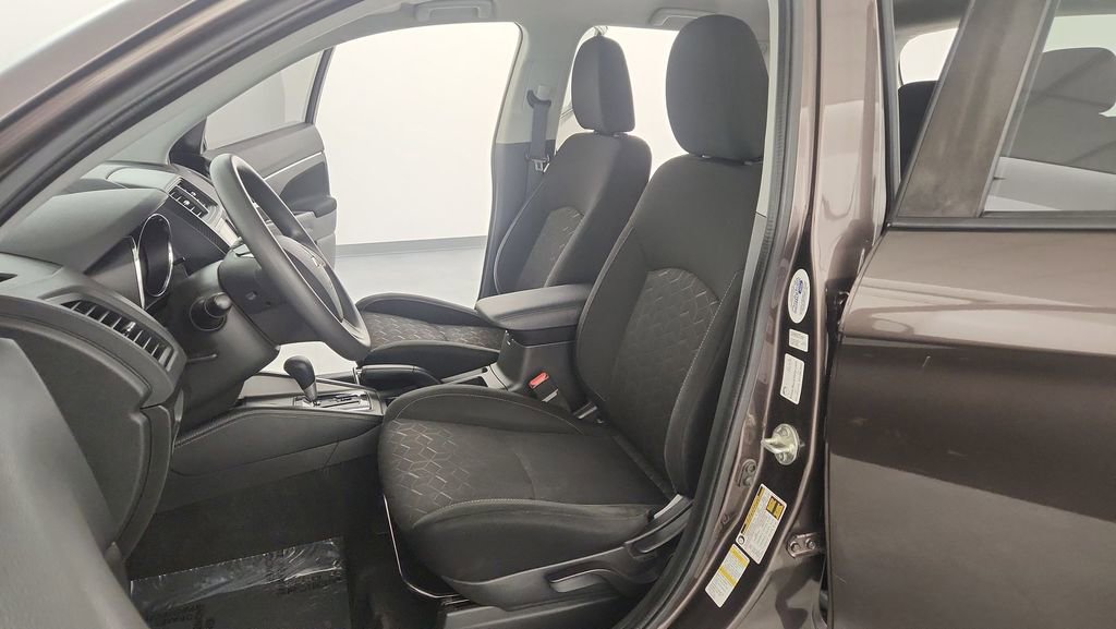 Used 2020 Mitsubishi Outlander Sport SE image 14