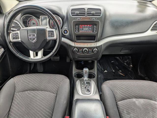 Used 2017 Dodge Journey SE w/ Flexible Seating Group image 15