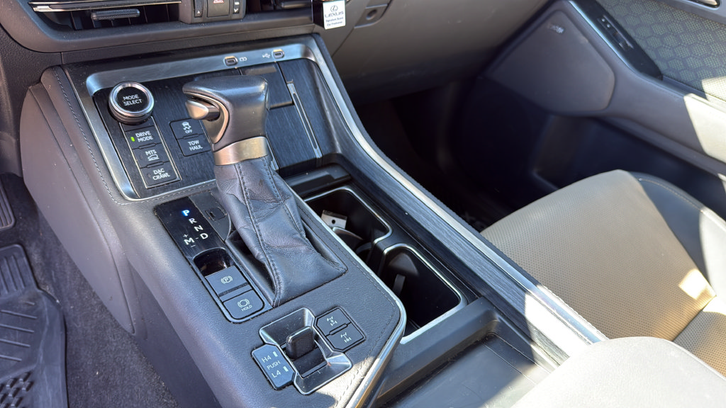 Used 2024 Lexus GX 550 AWD/4WD image 37