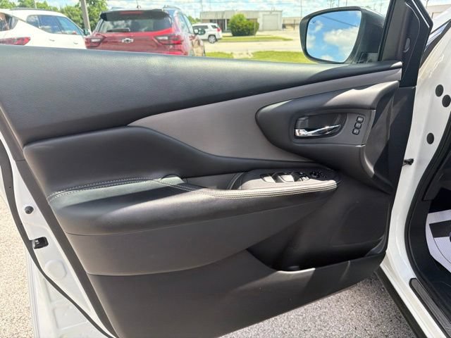 Used 2024 Nissan Murano SL AWD/4WD image 14
